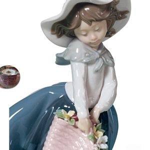 Lladro collectable figurine